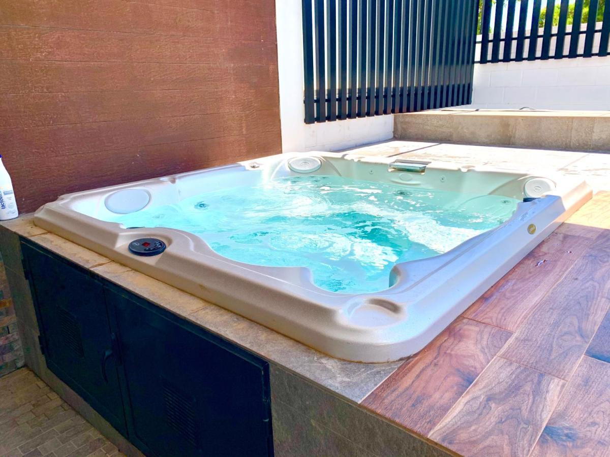 9 Moderna Villa Independiente -Jacuzzi- Gran Alacant Puerto Marino Dış mekan fotoğraf